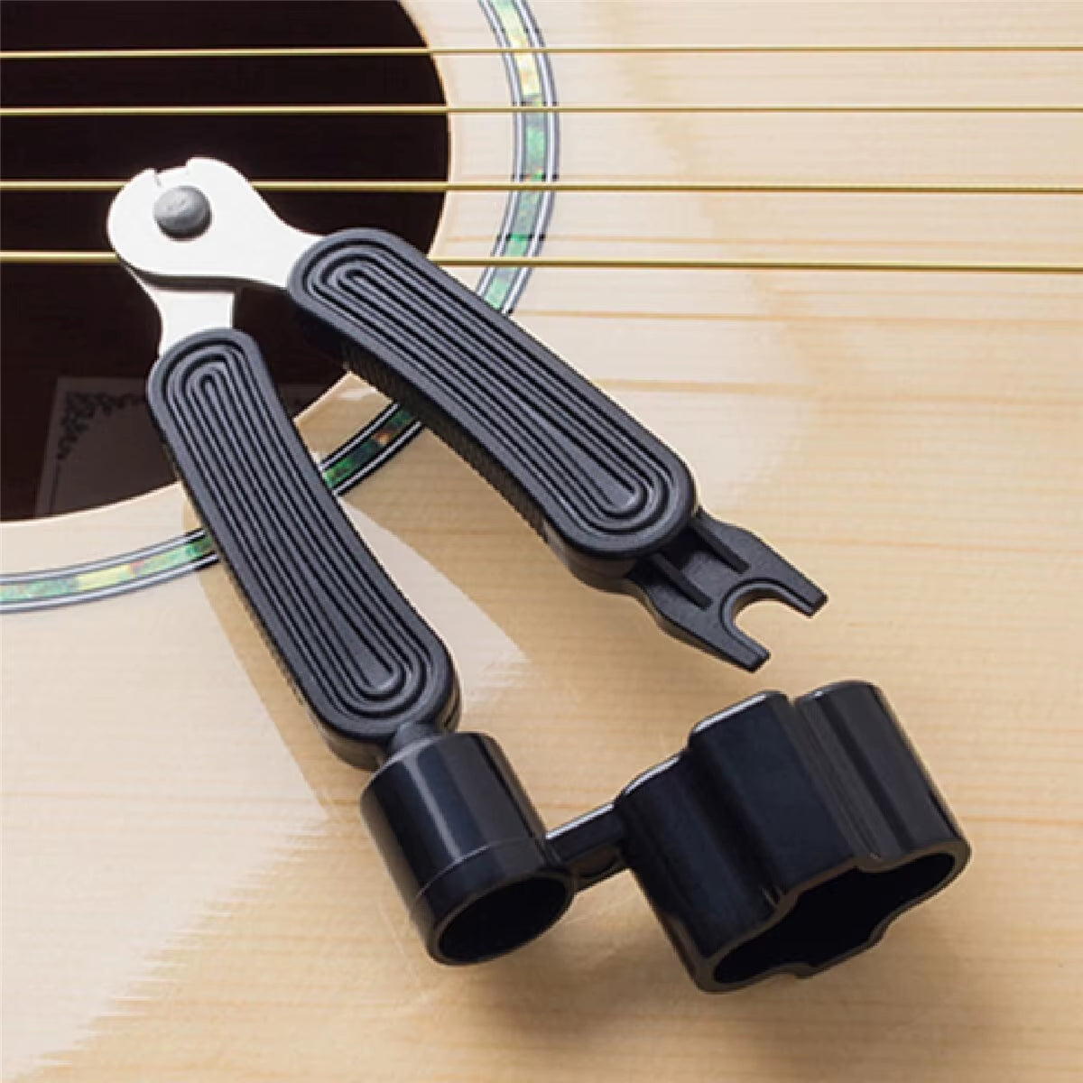 Guitar String Winder String Cutter Bridge Pin Puller 3 in 1String Peg Winder Guitar Repair Tool Black